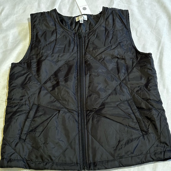 ❗️PRICE DROP❗️🎉HOST PICK🎉✨NWT✨ Socialite Quilted Vest | Navy | Size S/M - Picture 5 of 7